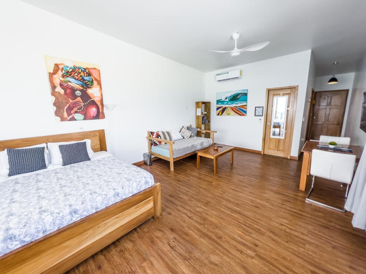 Chango'S Apartments Bocas del Toro Extérieur photo