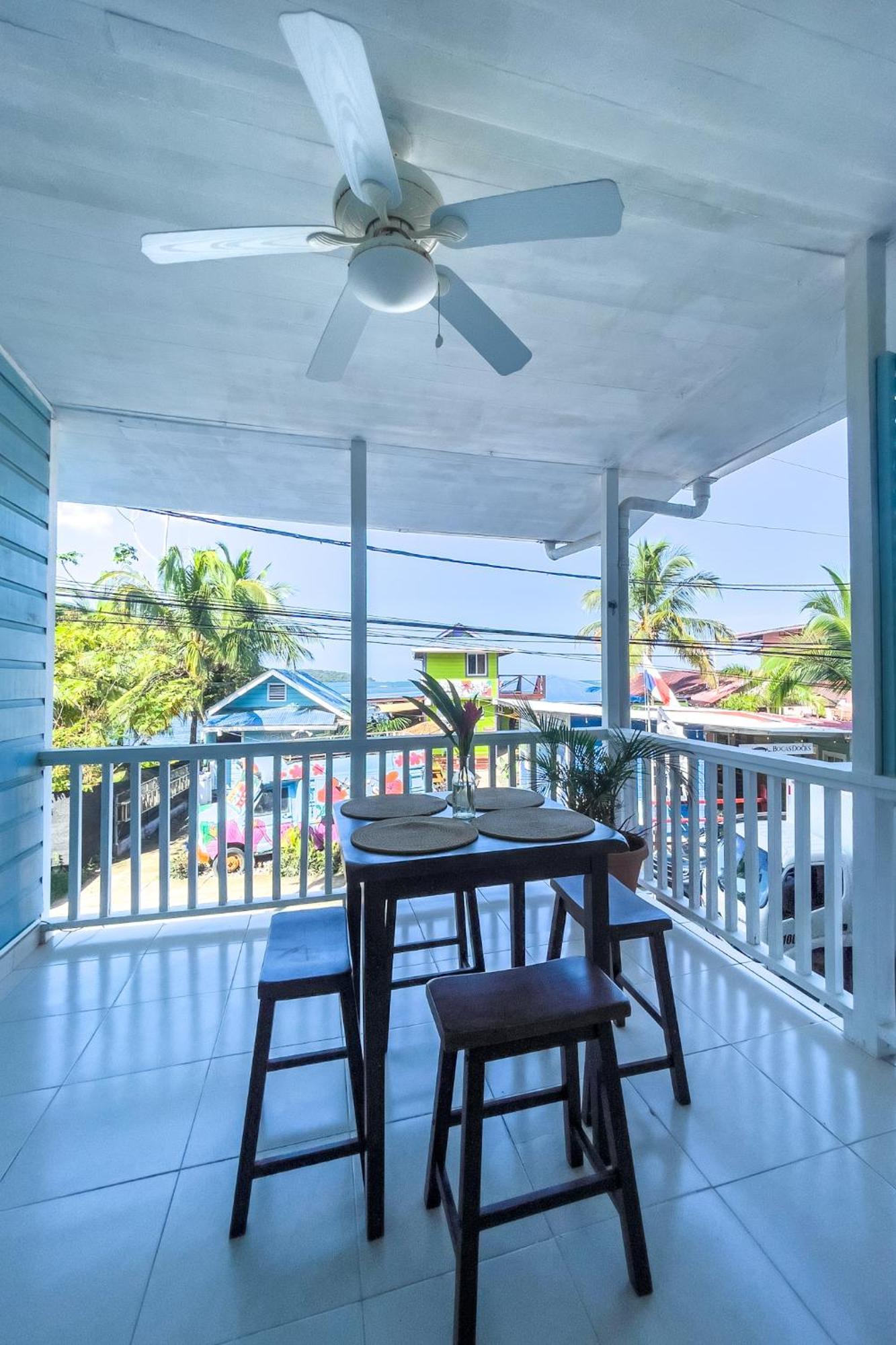 Chango'S Apartments Bocas del Toro Extérieur photo